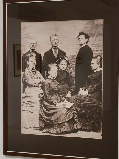 1880年の家族写真