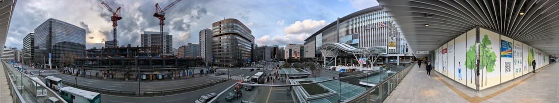 2025年2月。KITTE博多から見たパノラマ。まだ2、3階位の高さしかない。